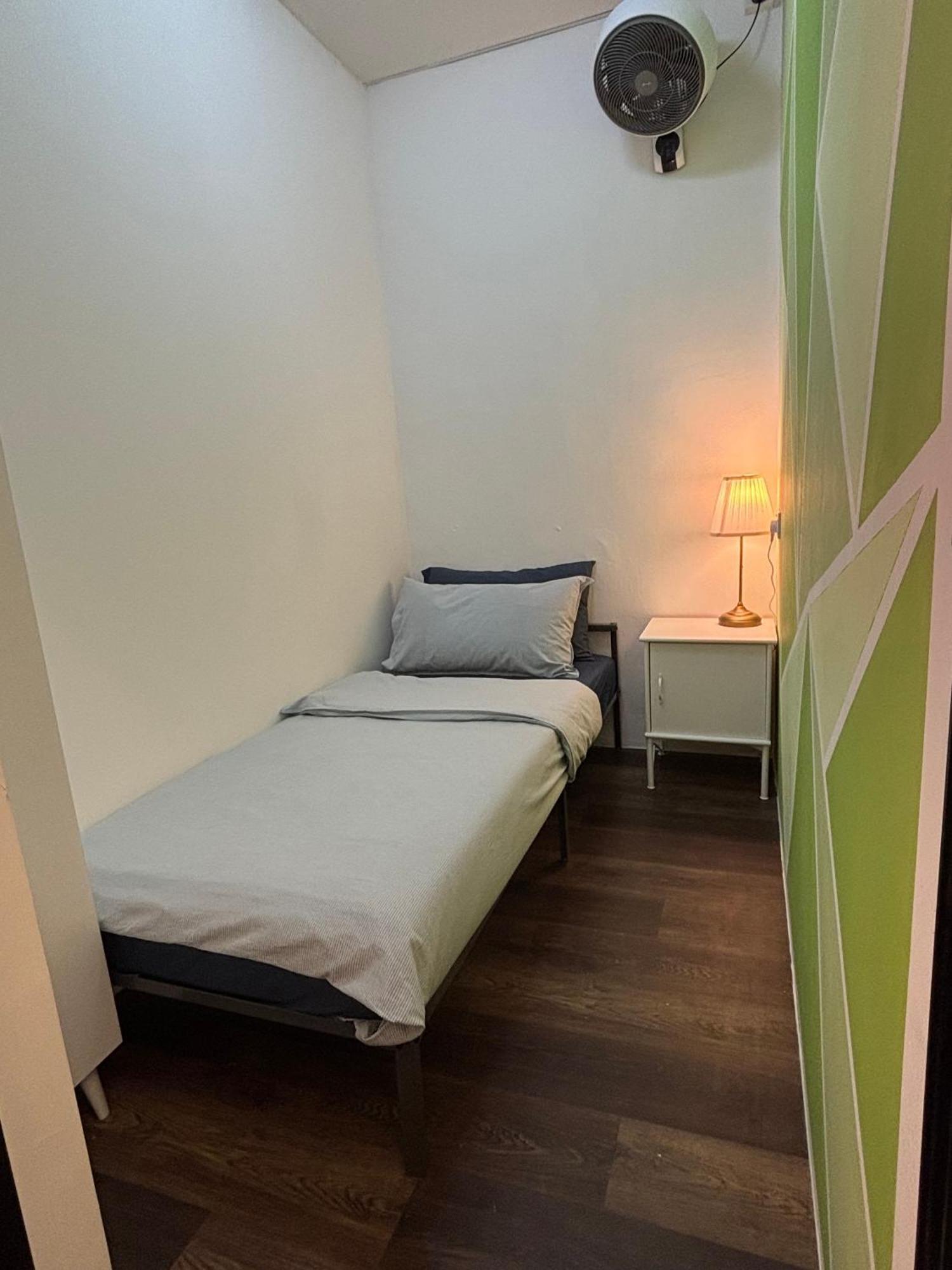 Victoria Pods Hotel George Town Eksteriør billede
